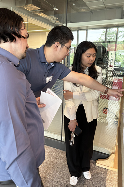 1 Ge Zeng speaking with guests scaled